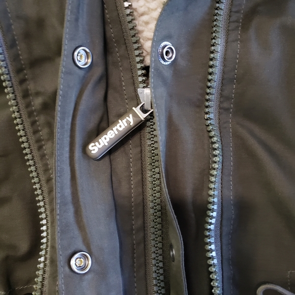 Superdry Boxy Snorkel Army Jacket in Olive Green - Picture 6 of 8